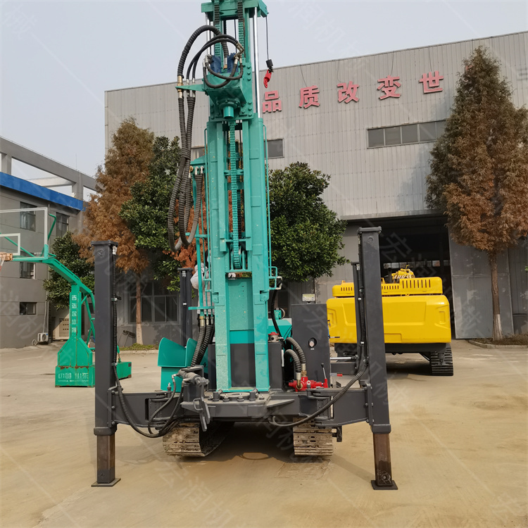 水井鉆機常用的鉆具及使用方法